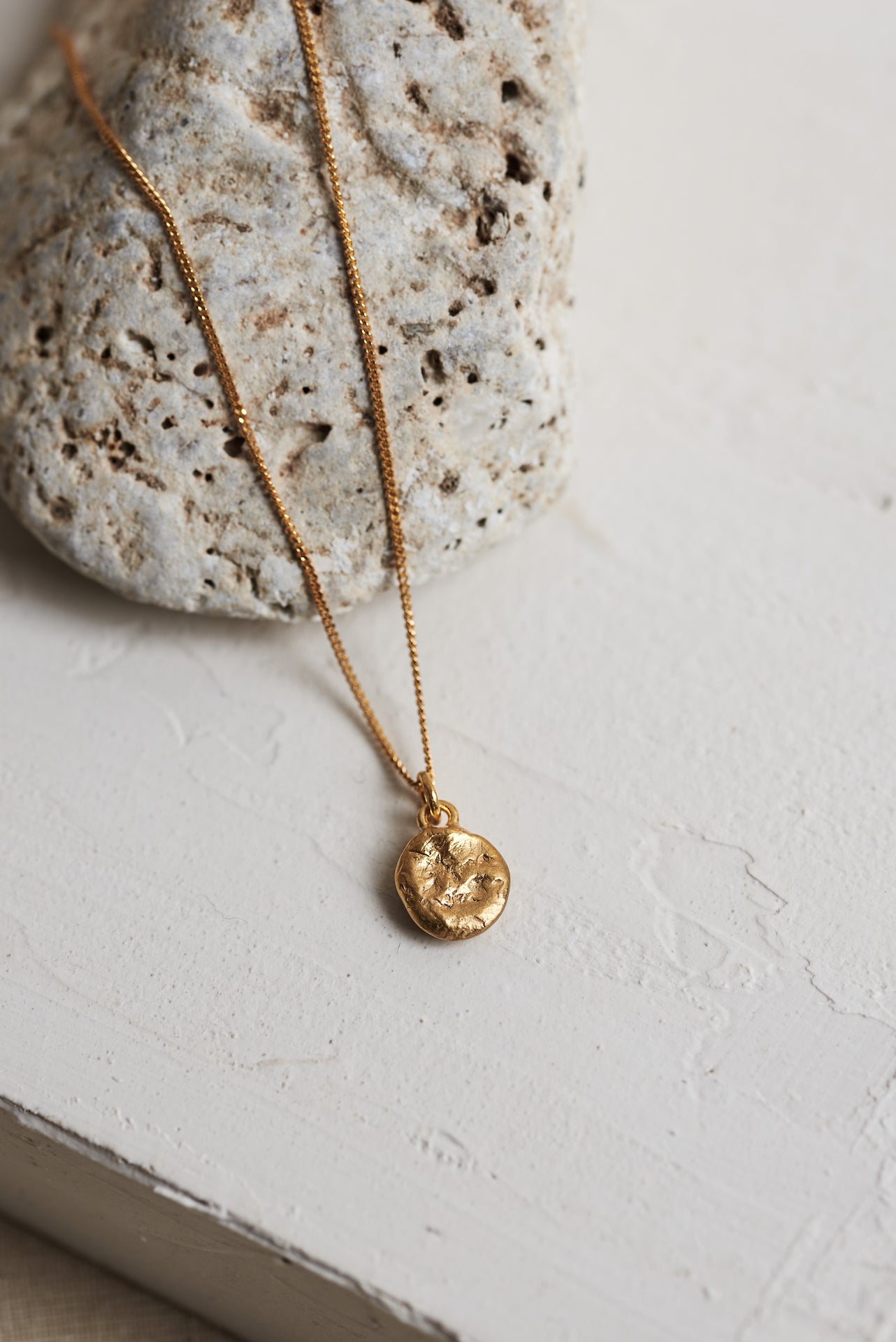 DESIGNED BY MEGAN COLLINS, the “Sage pendant” is part of the Limited Edition Equilibrium Collection that celebrates the art of balance in every aspect of life.