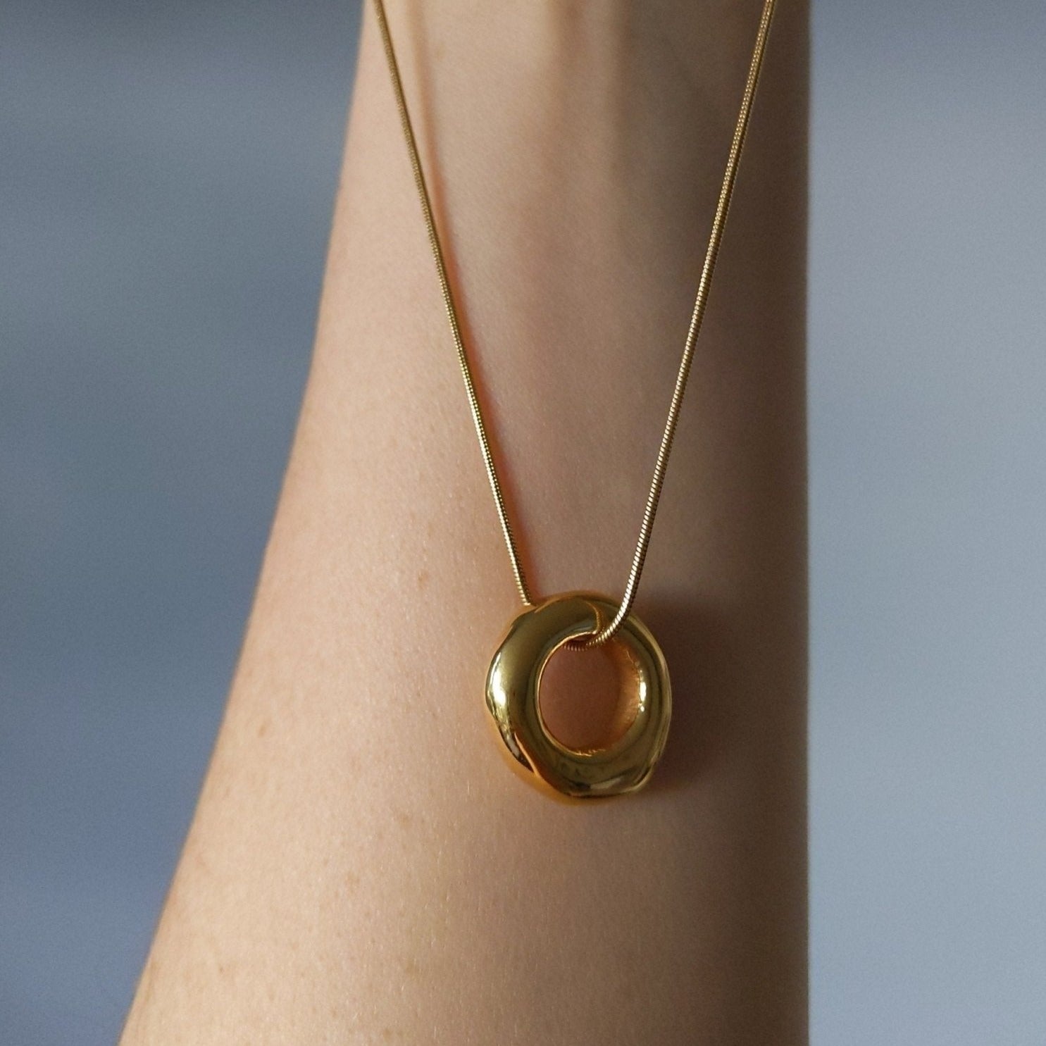 Introducing you to the bestseller, the Eloise necklace designed and created by MeganCollinsJewellery. Subtly combing Scandinavian geometric minimalism with a hint of the organic.