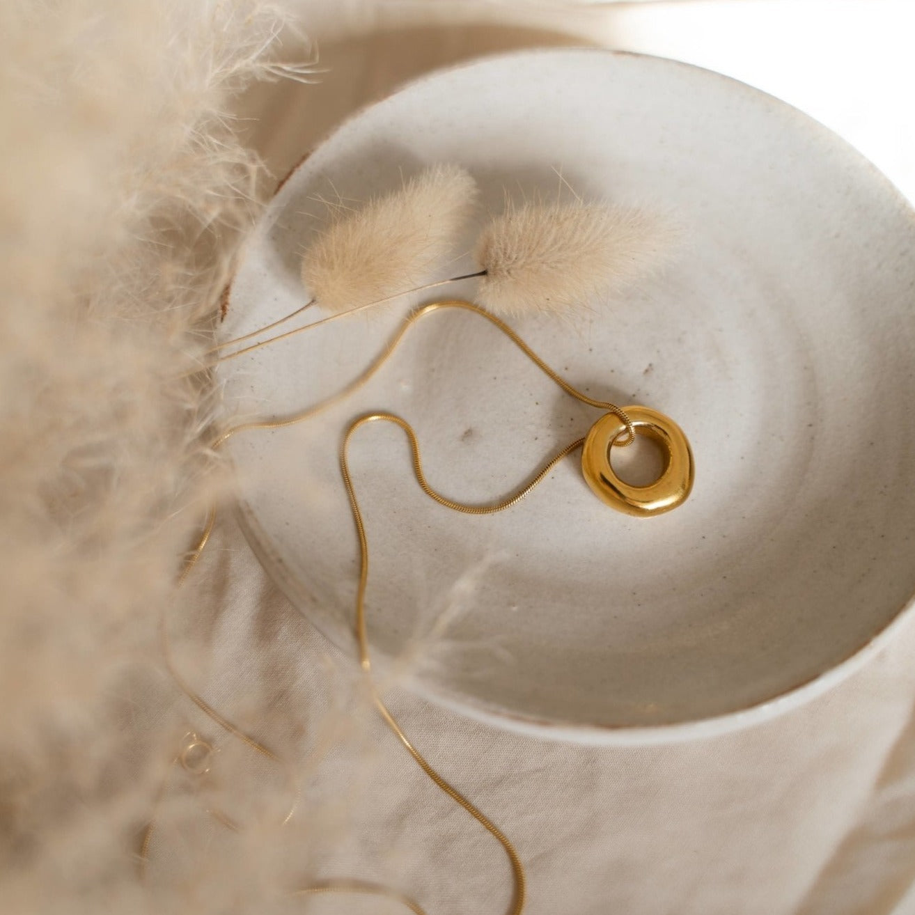 Introducing you to the bestseller, the Eloise necklace designed and created by MeganCollinsJewellery. Subtly combing Scandinavian geometric minimalism with a hint of the organic.