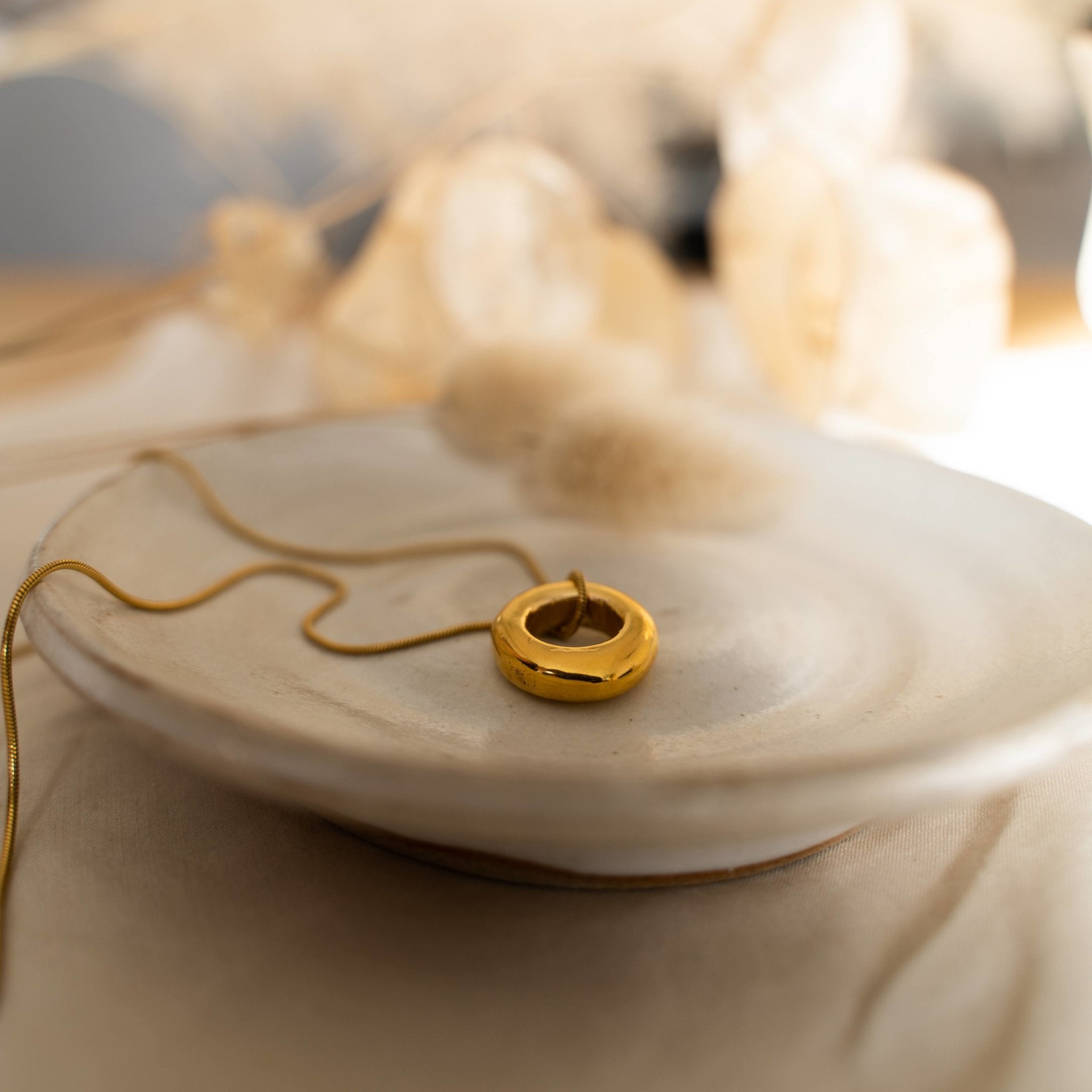 Introducing you to the bestseller, the Eloise necklace designed and created by MeganCollinsJewellery. Subtly combing Scandinavian geometric minimalism with a hint of the organic.